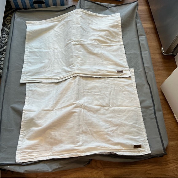 UGG matching pillowcases, off white and brown checkered, standard size - Picture 5 of 5